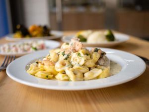 τορτελίνι με σολομό